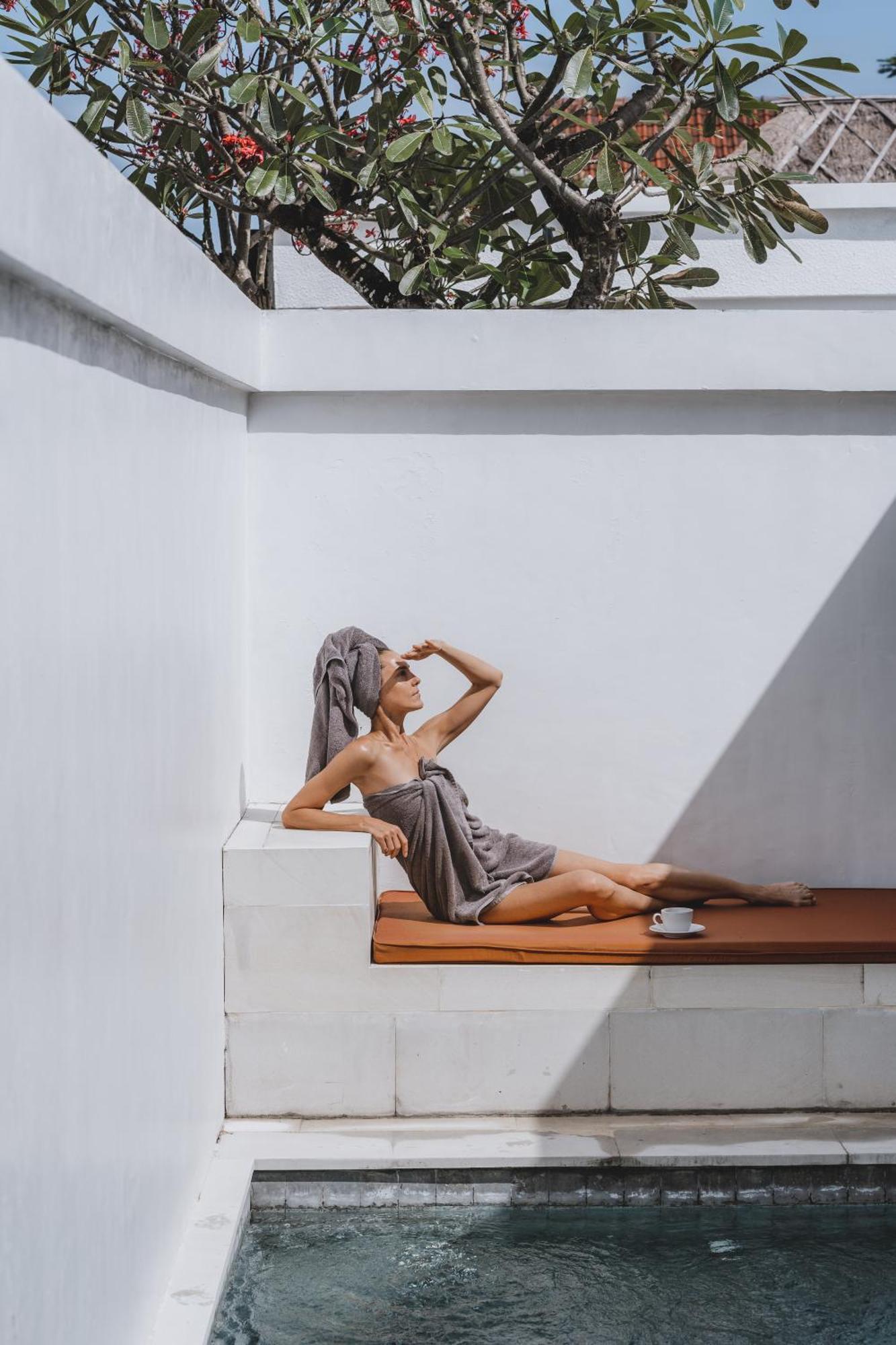 Aster Villa Seminyak Exterior photo